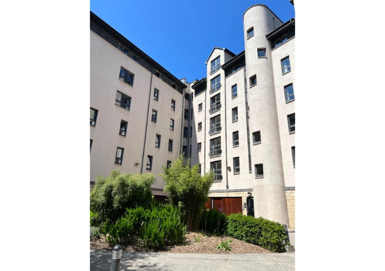 에든버러 Joivy Affordable 3,4,5 And 12 Bed Private Flats Next To Royal Mile (Adults Only) 아파트 외부 사진