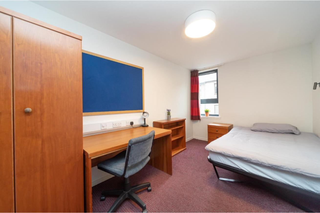 에든버러 Joivy Affordable 3,4,5 And 12 Bed Private Flats Next To Royal Mile (Adults Only) 아파트 외부 사진