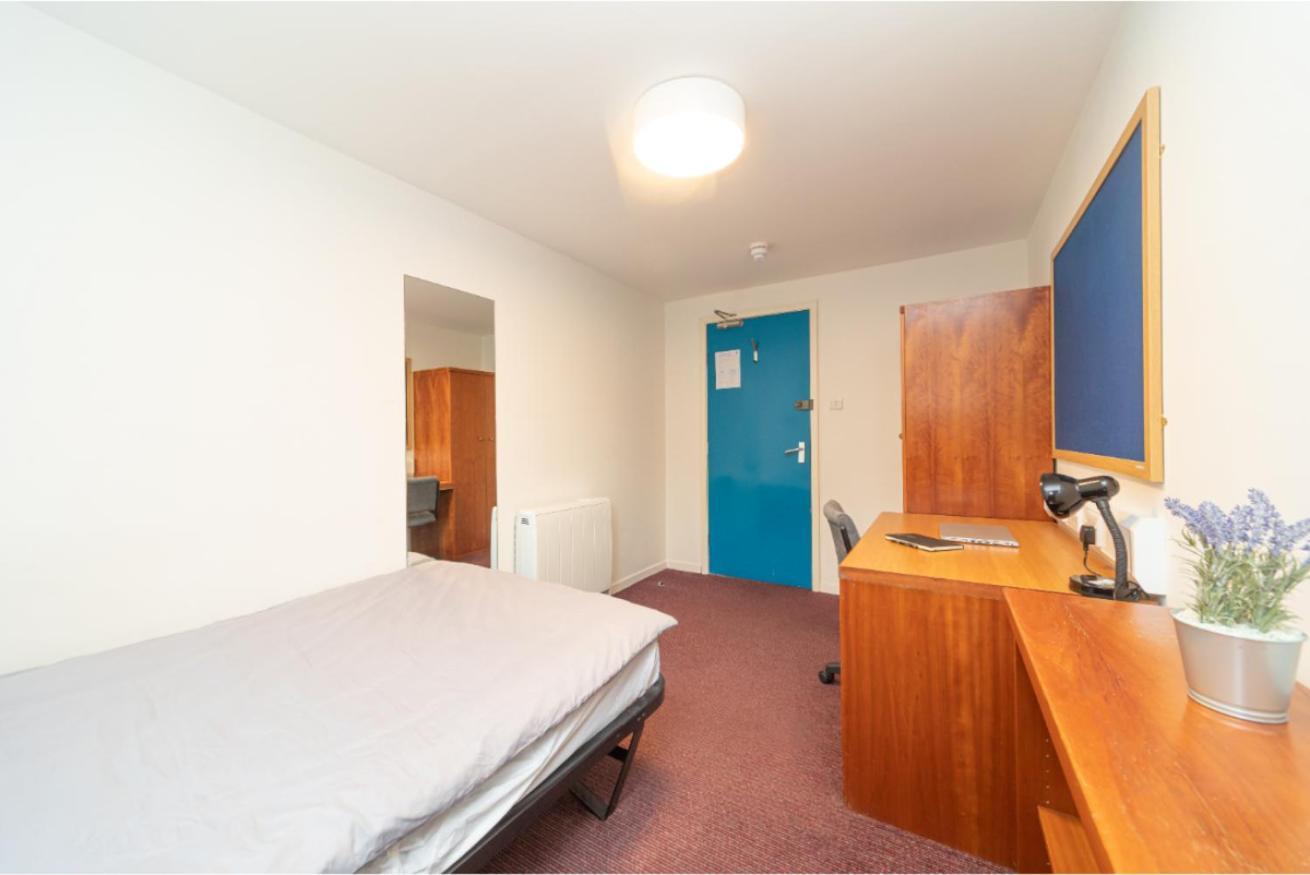 에든버러 Joivy Affordable 3,4,5 And 12 Bed Private Flats Next To Royal Mile (Adults Only) 아파트 외부 사진